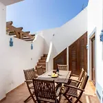 Nyaraló Townhouse *